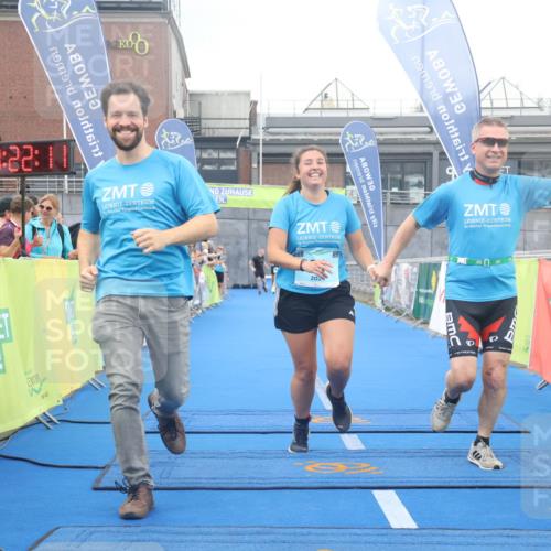 11.08.2024 - GEWOBA Citytriathlon Bremen Lena Gebhardt http://msf.ph/oto/6788417 11.08.2024 11:22:14 Ziel 21, 69 meine-sportfotos.de