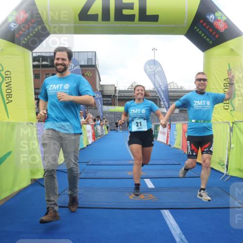 11.08.2024 - GEWOBA Citytriathlon Bremen Lena Gebhardt http://msf.ph/oto/6788424 11.08.2024 11:22:15 Ziel 21, 69 meine-sportfotos.de