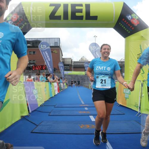 11.08.2024 - GEWOBA Citytriathlon Bremen Lena Gebhardt http://msf.ph/oto/6788429 11.08.2024 11:22:15 Ziel 21, 69 meine-sportfotos.de