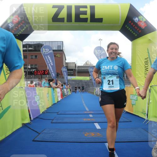 11.08.2024 - GEWOBA Citytriathlon Bremen Lena Gebhardt http://msf.ph/oto/6788430 11.08.2024 11:22:16 Ziel 21, 69 meine-sportfotos.de