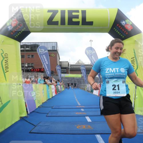 11.08.2024 - GEWOBA Citytriathlon Bremen Lena Gebhardt http://msf.ph/oto/6788432 11.08.2024 11:22:16 Ziel 21, 69 meine-sportfotos.de