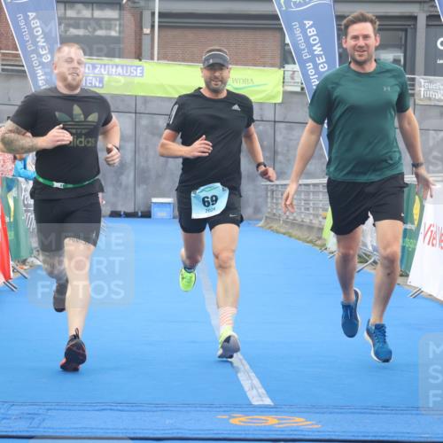 11.08.2024 - GEWOBA Citytriathlon Bremen Lena Gebhardt http://msf.ph/oto/6788438 11.08.2024 11:22:22 Ziel 21, 69 meine-sportfotos.de