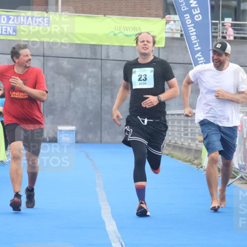 11.08.2024 - GEWOBA Citytriathlon Bremen Lena Gebhardt http://msf.ph/oto/6788562 11.08.2024 11:23:07 Ziel 23 meine-sportfotos.de