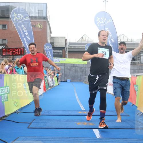 11.08.2024 - GEWOBA Citytriathlon Bremen Lena Gebhardt http://msf.ph/oto/6788583 11.08.2024 11:23:10 Ziel 23 meine-sportfotos.de