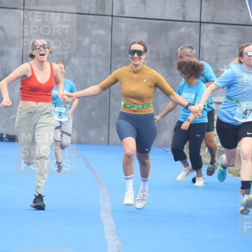 11.08.2024 - GEWOBA Citytriathlon Bremen Lena Gebhardt http://msf.ph/oto/6788600 11.08.2024 11:23:18 Ziel 2, 47 meine-sportfotos.de