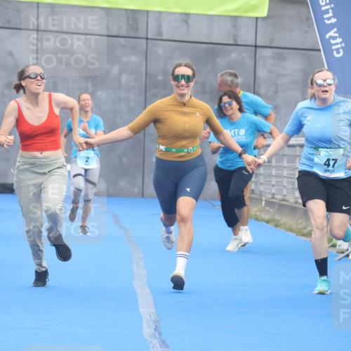 11.08.2024 - GEWOBA Citytriathlon Bremen Lena Gebhardt http://msf.ph/oto/6788603 11.08.2024 11:23:19 Ziel 2, 47 meine-sportfotos.de