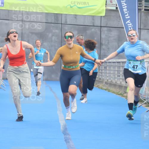 11.08.2024 - GEWOBA Citytriathlon Bremen Lena Gebhardt http://msf.ph/oto/6788608 11.08.2024 11:23:19 Ziel 2, 47 meine-sportfotos.de