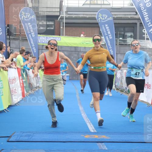 11.08.2024 - GEWOBA Citytriathlon Bremen Lena Gebhardt http://msf.ph/oto/6788624 11.08.2024 11:23:21 Ziel 2, 47 meine-sportfotos.de