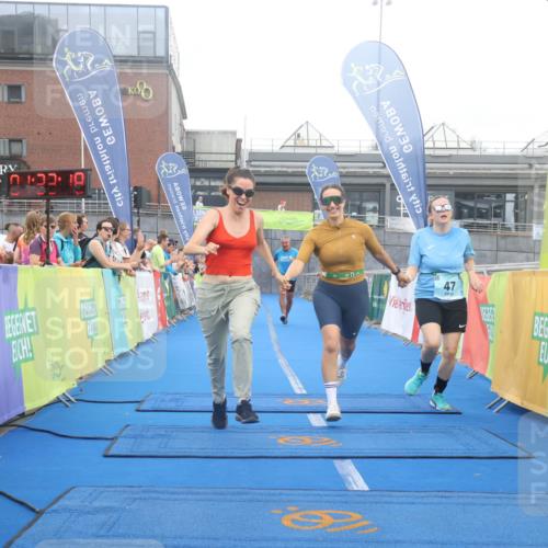 11.08.2024 - GEWOBA Citytriathlon Bremen Lena Gebhardt http://msf.ph/oto/6788629 11.08.2024 11:23:21 Ziel 2, 47 meine-sportfotos.de