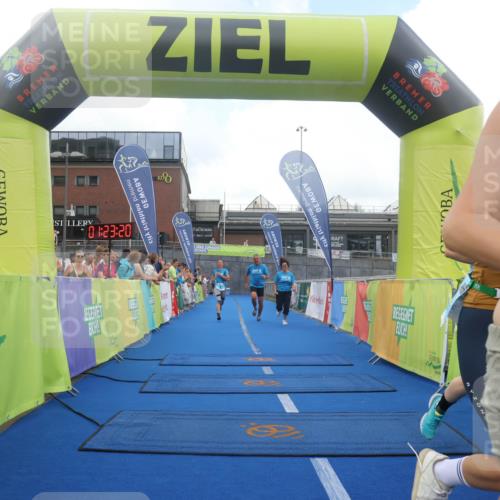 11.08.2024 - GEWOBA Citytriathlon Bremen Lena Gebhardt http://msf.ph/oto/6788646 11.08.2024 11:23:23 Ziel 2, 47 meine-sportfotos.de