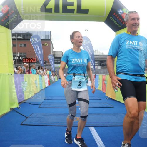 11.08.2024 - GEWOBA Citytriathlon Bremen Lena Gebhardt http://msf.ph/oto/6788674 11.08.2024 11:23:26 Ziel 2, 47 meine-sportfotos.de