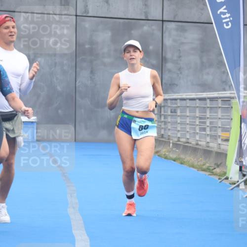 11.08.2024 - GEWOBA Citytriathlon Bremen Lena Gebhardt http://msf.ph/oto/6788689 11.08.2024 11:23:33 Ziel 2, 88 meine-sportfotos.de