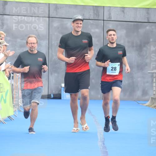 11.08.2024 - GEWOBA Citytriathlon Bremen Lena Gebhardt http://msf.ph/oto/6788785 11.08.2024 11:24:06 Ziel 28 meine-sportfotos.de