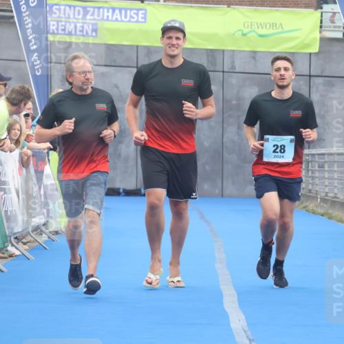 11.08.2024 - GEWOBA Citytriathlon Bremen Lena Gebhardt http://msf.ph/oto/6788795 11.08.2024 11:24:09 Ziel 28 meine-sportfotos.de