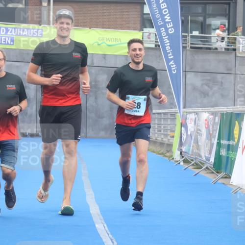 11.08.2024 - GEWOBA Citytriathlon Bremen Lena Gebhardt http://msf.ph/oto/6788802 11.08.2024 11:24:10 Ziel 28 meine-sportfotos.de