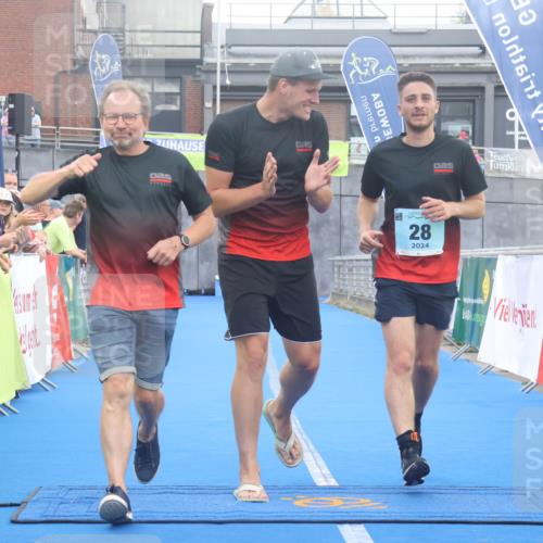 11.08.2024 - GEWOBA Citytriathlon Bremen Lena Gebhardt http://msf.ph/oto/6788812 11.08.2024 11:24:12 Ziel 28 meine-sportfotos.de