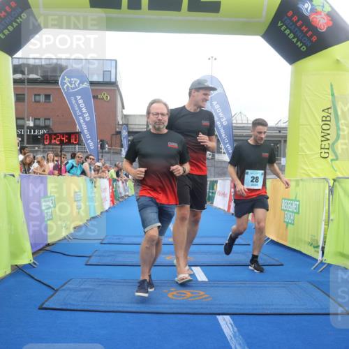 11.08.2024 - GEWOBA Citytriathlon Bremen Lena Gebhardt http://msf.ph/oto/6788825 11.08.2024 11:24:13 Ziel 28 meine-sportfotos.de