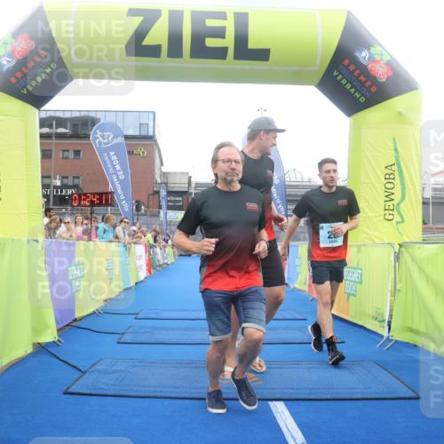 11.08.2024 - GEWOBA Citytriathlon Bremen Lena Gebhardt http://msf.ph/oto/6788828 11.08.2024 11:24:14 Ziel 28 meine-sportfotos.de