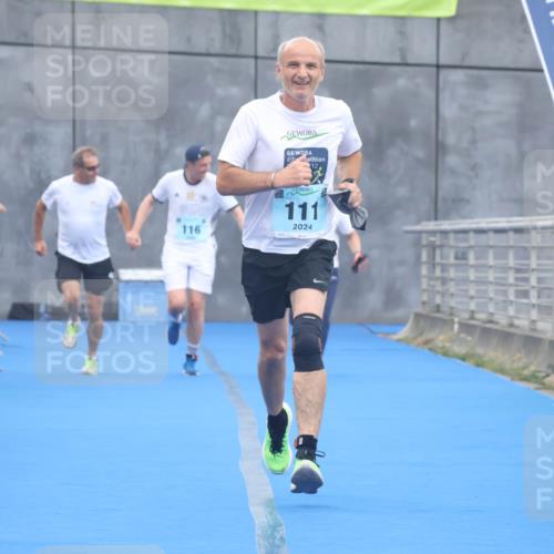 11.08.2024 - GEWOBA Citytriathlon Bremen Lena Gebhardt http://msf.ph/oto/6788845 11.08.2024 11:24:55 Ziel 111, 116 meine-sportfotos.de