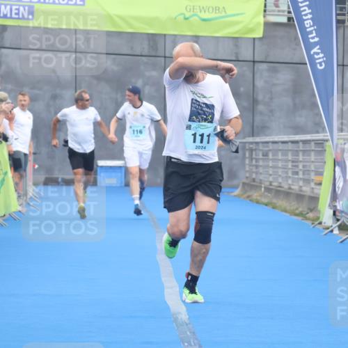 11.08.2024 - GEWOBA Citytriathlon Bremen Lena Gebhardt http://msf.ph/oto/6788851 11.08.2024 11:24:56 Ziel 111, 116 meine-sportfotos.de