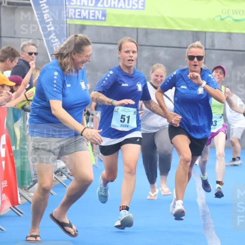 11.08.2024 - GEWOBA Citytriathlon Bremen Lena Gebhardt http://msf.ph/oto/6788930 11.08.2024 11:25:15 Ziel 51, 74, 93 meine-sportfotos.de