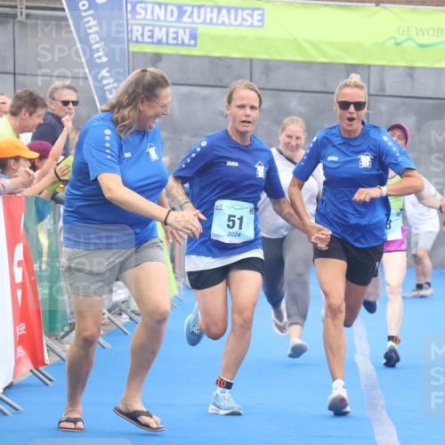 11.08.2024 - GEWOBA Citytriathlon Bremen Lena Gebhardt http://msf.ph/oto/6788931 11.08.2024 11:25:15 Ziel 51, 74, 93 meine-sportfotos.de
