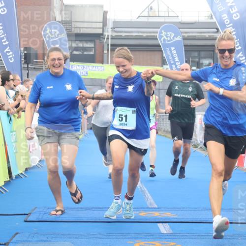 11.08.2024 - GEWOBA Citytriathlon Bremen Lena Gebhardt http://msf.ph/oto/6788946 11.08.2024 11:25:17 Ziel 51, 74, 93 meine-sportfotos.de