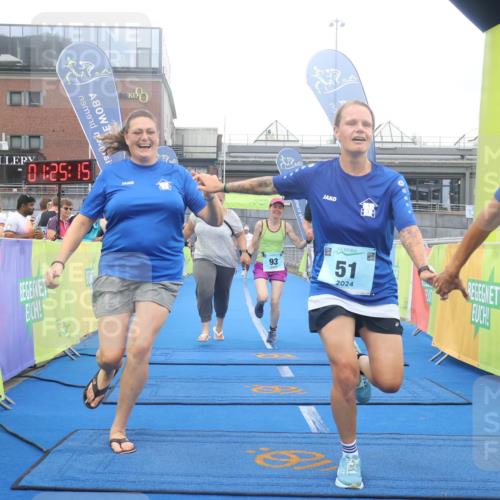 11.08.2024 - GEWOBA Citytriathlon Bremen Lena Gebhardt http://msf.ph/oto/6788957 11.08.2024 11:25:18 Ziel 51, 74, 93 meine-sportfotos.de