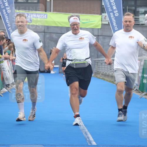 11.08.2024 - GEWOBA Citytriathlon Bremen Lena Gebhardt http://msf.ph/oto/6788993 11.08.2024 11:25:22 Ziel 51, 74, 93 meine-sportfotos.de