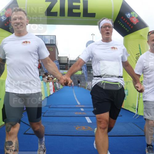 11.08.2024 - GEWOBA Citytriathlon Bremen Lena Gebhardt http://msf.ph/oto/6789020 11.08.2024 11:25:25 Ziel 51, 74, 93, 106 meine-sportfotos.de