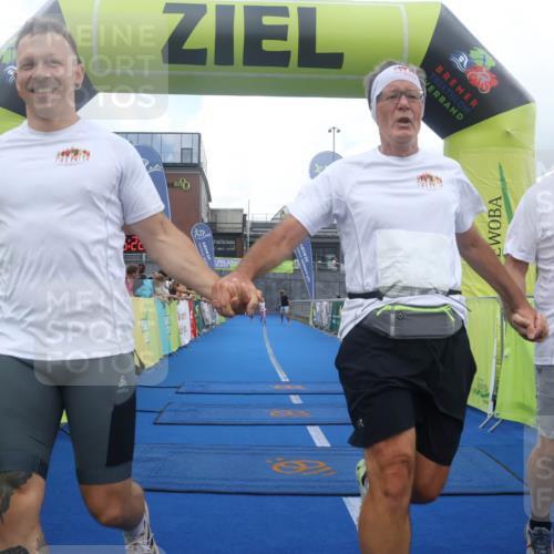 11.08.2024 - GEWOBA Citytriathlon Bremen Lena Gebhardt http://msf.ph/oto/6789021 11.08.2024 11:25:25 Ziel 51, 74, 93, 106 meine-sportfotos.de