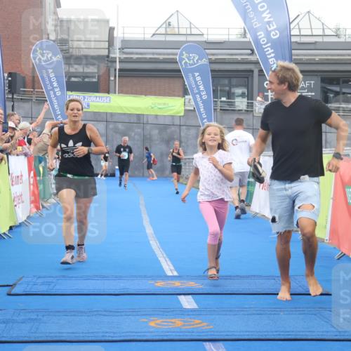 11.08.2024 - GEWOBA Citytriathlon Bremen Lena Gebhardt http://msf.ph/oto/6789048 11.08.2024 11:25:33 Ziel 54, 70, 106 meine-sportfotos.de