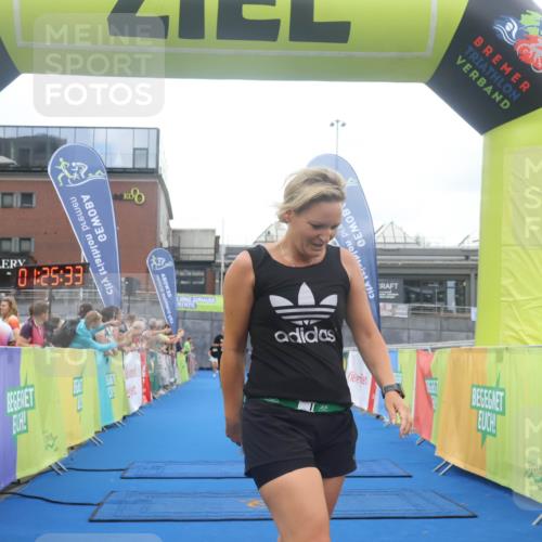 11.08.2024 - GEWOBA Citytriathlon Bremen Lena Gebhardt http://msf.ph/oto/6789070 11.08.2024 11:25:36 Ziel 36, 54, 70, 106 meine-sportfotos.de