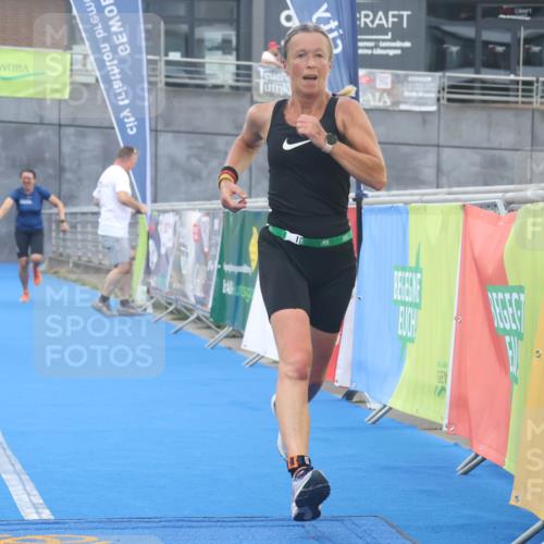 11.08.2024 - GEWOBA Citytriathlon Bremen Lena Gebhardt http://msf.ph/oto/6789081 11.08.2024 11:25:39 Ziel 36, 43, 54, 70, 106 meine-sportfotos.de
