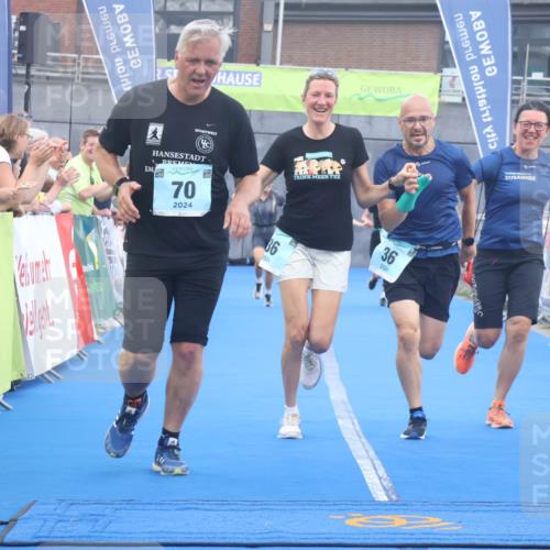 11.08.2024 - GEWOBA Citytriathlon Bremen Lena Gebhardt http://msf.ph/oto/6789102 11.08.2024 11:25:43 Ziel 36, 43, 54, 70 meine-sportfotos.de