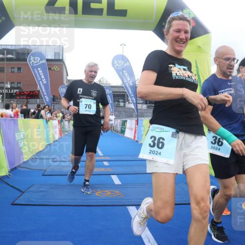 11.08.2024 - GEWOBA Citytriathlon Bremen Lena Gebhardt http://msf.ph/oto/6789117 11.08.2024 11:25:45 Ziel 36, 43, 54, 70 meine-sportfotos.de