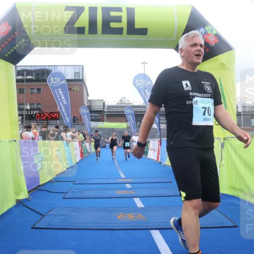 11.08.2024 - GEWOBA Citytriathlon Bremen Lena Gebhardt http://msf.ph/oto/6789127 11.08.2024 11:25:47 Ziel 36, 43, 54, 70 meine-sportfotos.de