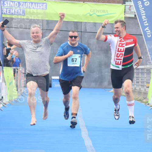 11.08.2024 - GEWOBA Citytriathlon Bremen Lena Gebhardt http://msf.ph/oto/6789242 11.08.2024 11:26:32 Ziel 67 meine-sportfotos.de