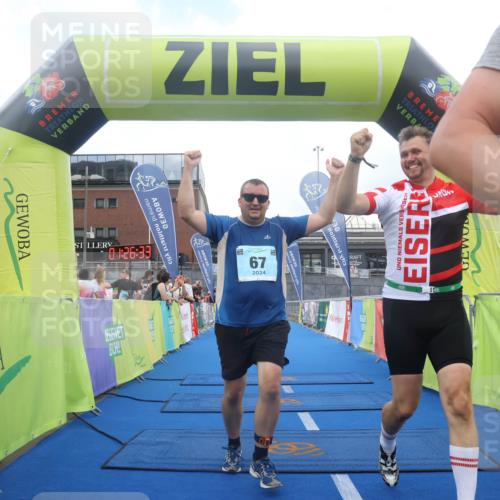 11.08.2024 - GEWOBA Citytriathlon Bremen Lena Gebhardt http://msf.ph/oto/6789270 11.08.2024 11:26:36 Ziel 67 meine-sportfotos.de