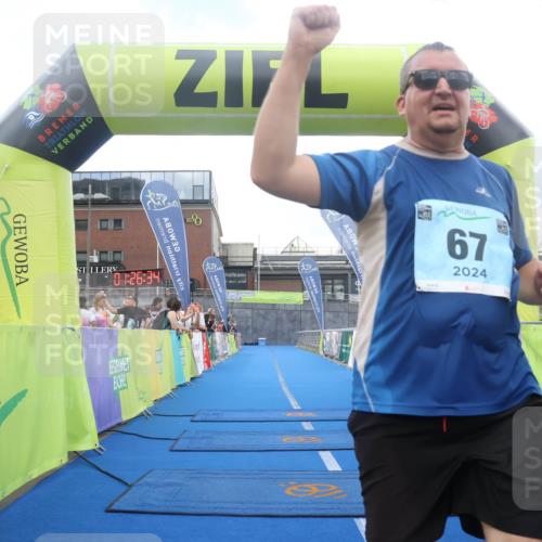 11.08.2024 - GEWOBA Citytriathlon Bremen Lena Gebhardt http://msf.ph/oto/6789280 11.08.2024 11:26:37 Ziel 67 meine-sportfotos.de