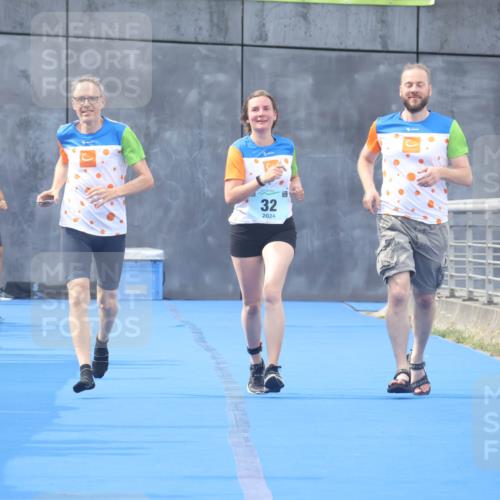 11.08.2024 - GEWOBA Citytriathlon Bremen Lena Gebhardt http://msf.ph/oto/6789282 11.08.2024 11:26:57 Ziel 32 meine-sportfotos.de