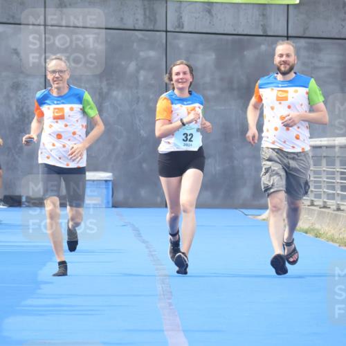11.08.2024 - GEWOBA Citytriathlon Bremen Lena Gebhardt http://msf.ph/oto/6789283 11.08.2024 11:26:57 Ziel 32 meine-sportfotos.de