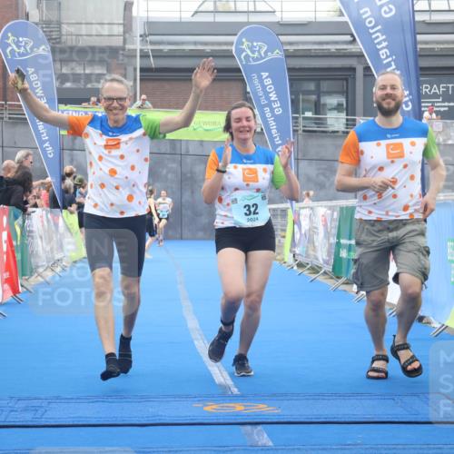 11.08.2024 - GEWOBA Citytriathlon Bremen Lena Gebhardt http://msf.ph/oto/6789321 11.08.2024 11:27:02 Ziel 32, 44 meine-sportfotos.de