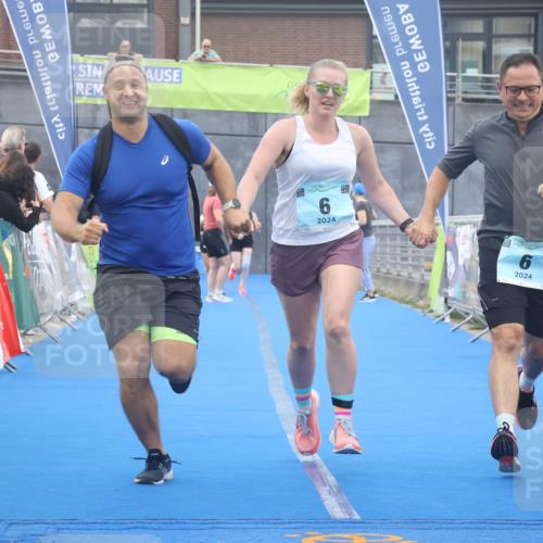 11.08.2024 - GEWOBA Citytriathlon Bremen Lena Gebhardt http://msf.ph/oto/6789395 11.08.2024 11:27:14 Ziel 6, 7, 42, 44 meine-sportfotos.de
