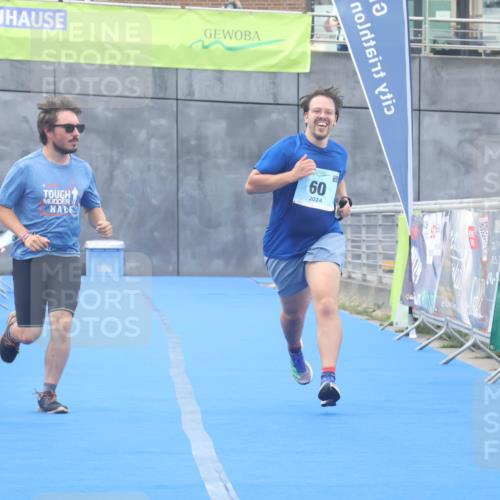 11.08.2024 - GEWOBA Citytriathlon Bremen Lena Gebhardt http://msf.ph/oto/6789467 11.08.2024 11:27:30 Ziel 7, 42 meine-sportfotos.de