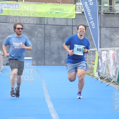 11.08.2024 - GEWOBA Citytriathlon Bremen Lena Gebhardt http://msf.ph/oto/6789470 11.08.2024 11:27:30 Ziel 7, 42 meine-sportfotos.de