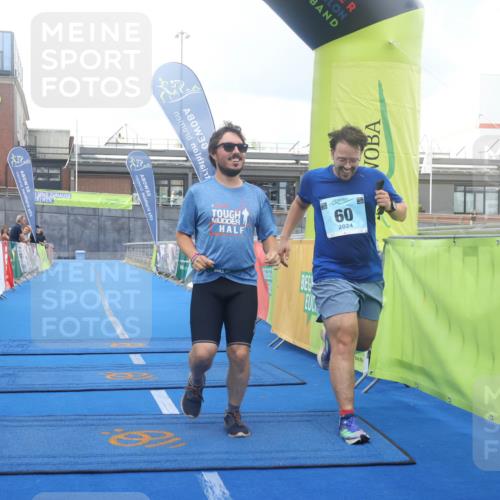 11.08.2024 - GEWOBA Citytriathlon Bremen Lena Gebhardt http://msf.ph/oto/6789497 11.08.2024 11:27:33 Ziel  meine-sportfotos.de