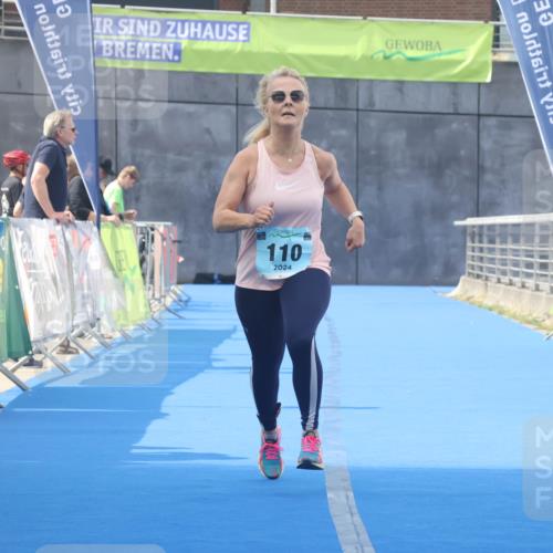 11.08.2024 - GEWOBA Citytriathlon Bremen Lena Gebhardt http://msf.ph/oto/6789517 11.08.2024 11:27:51 Ziel 110 meine-sportfotos.de