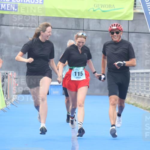 11.08.2024 - GEWOBA Citytriathlon Bremen Lena Gebhardt http://msf.ph/oto/6789546 11.08.2024 11:28:22 Ziel 50, 115 meine-sportfotos.de
