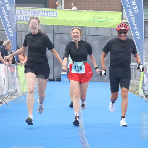 11.08.2024 - GEWOBA Citytriathlon Bremen Lena Gebhardt http://msf.ph/oto/6789552 11.08.2024 11:28:23 Ziel 50, 115 meine-sportfotos.de